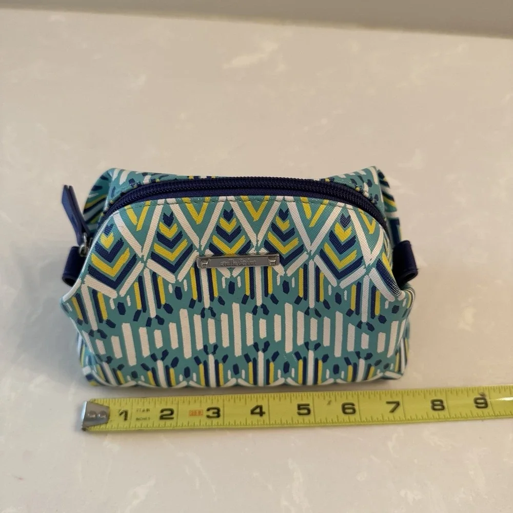 Vibrant Tropical Cosmetic Bag Green/Blue Geometric Design Stella‎ & Dot